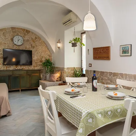 Cortile San Michele Holiday home Catania